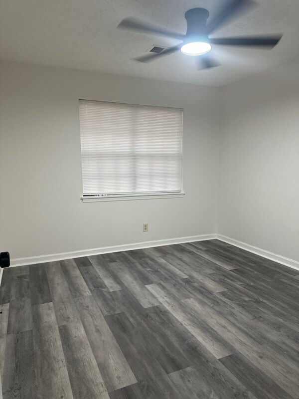 Building Photo - 849 Tall Deer Dr