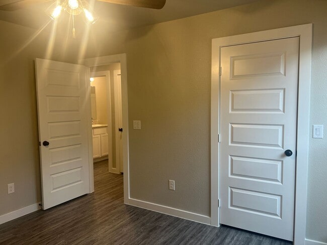 Building Photo - 3 bed 2 bath - Frenship ISD