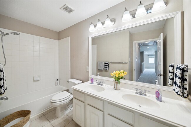 Building Photo - 13426 Summer Villa Ln