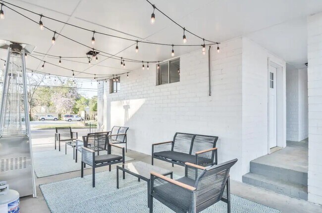 Building Photo - 235 W Pike St