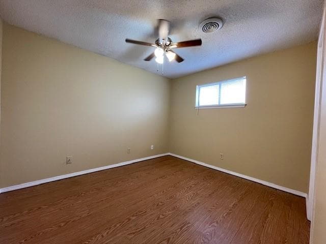 Building Photo - 704 S 23rd St