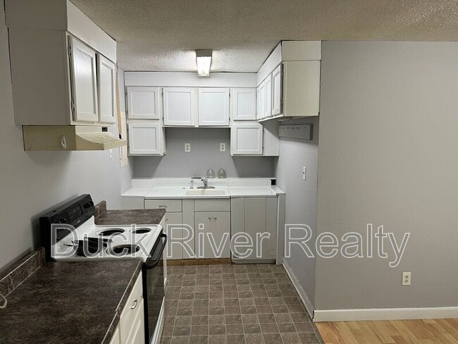 Building Photo - 3518 Pulaski Hwy