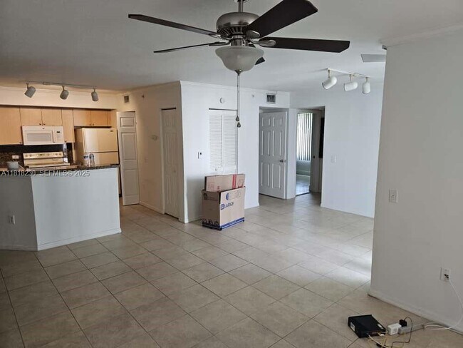 Building Photo - 207 Villa Cir