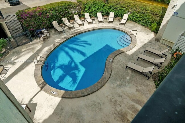 Building Photo - 924 SE 2nd St