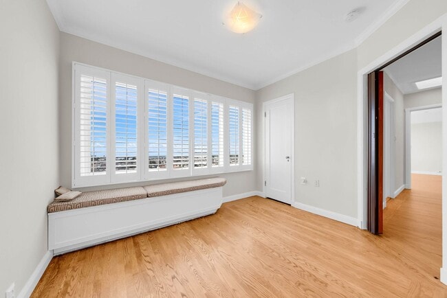Building Photo - Gorgeous Golden Gate Heights home with gar...