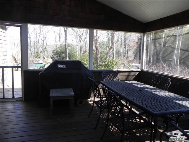 Building Photo - 20 Cove Neck Ln