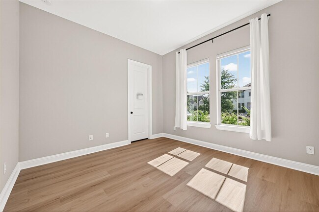 Building Photo - 1635 Delta Oaks Dr