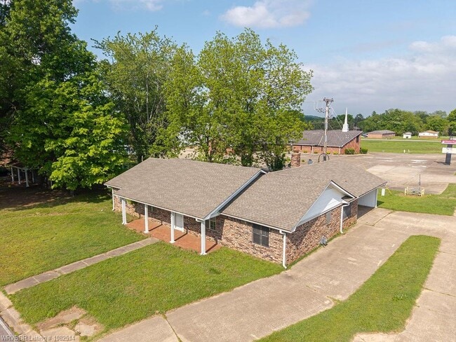 Building Photo - 100 Meadow Pl