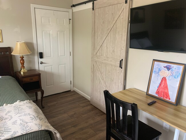 Building Photo - 5524 Chauncey Way