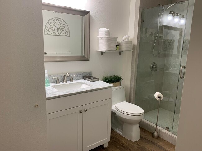 Building Photo - 55578 Southern Hill