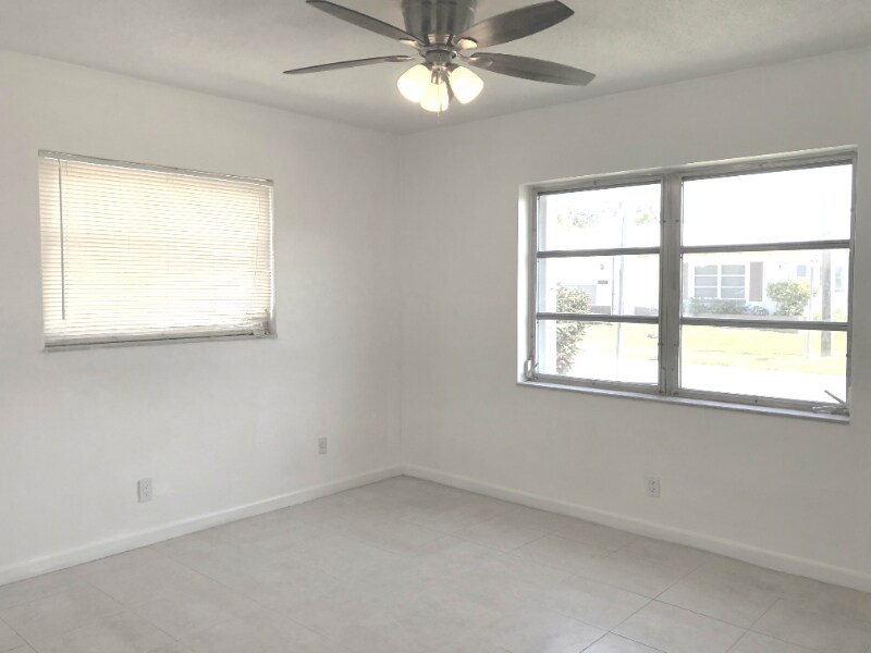 Building Photo - 8409 NW 59th Ct