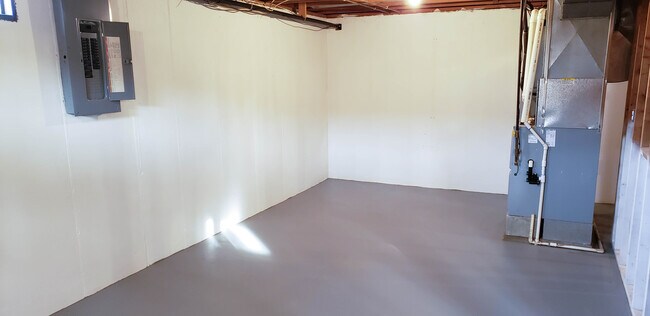 Building Photo - 8301 Reservoir Rd