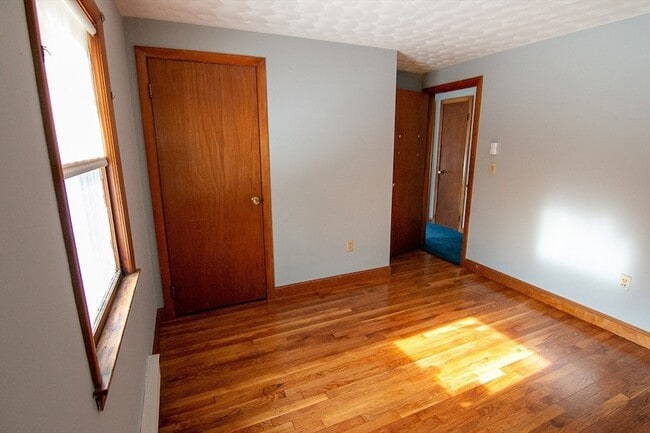 Building Photo - 87 Auburn St