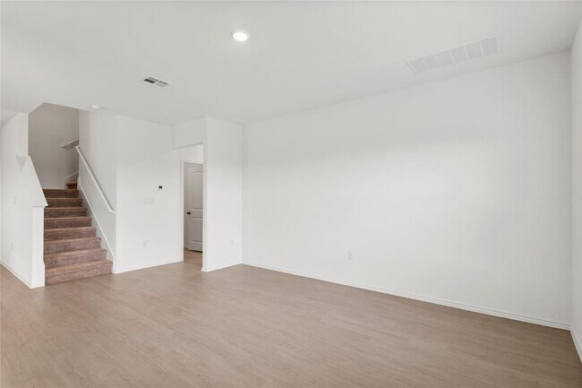Building Photo - 114 Miglia St