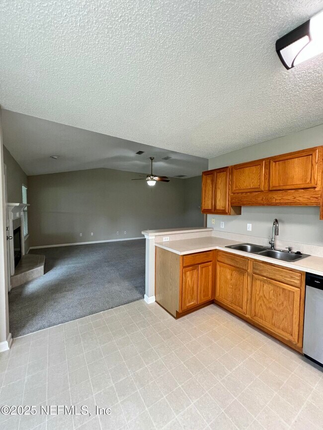 Building Photo - 2993 Golden Pond Blvd