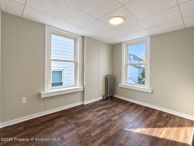 Building Photo - 28 E Columbus Ave