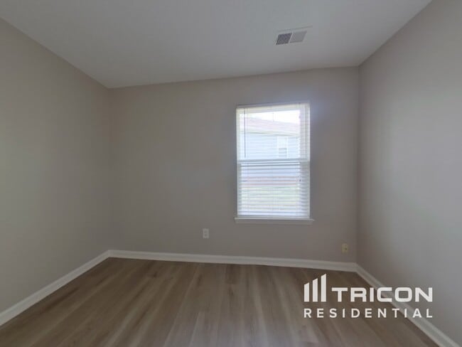 Building Photo - 1825 Golden Heights Ct