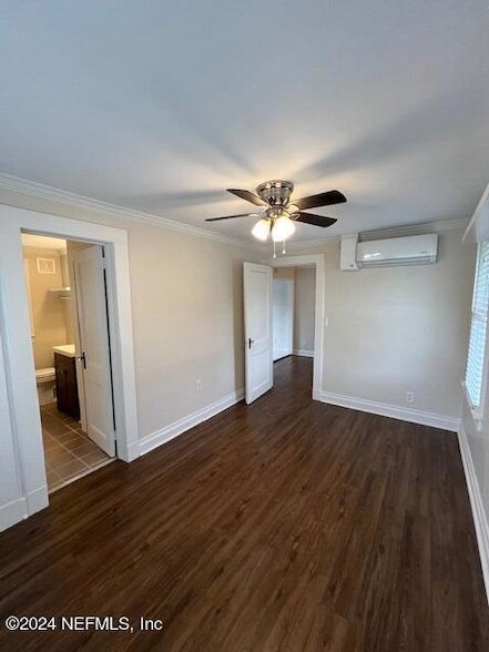 Building Photo - 768 Osceola St