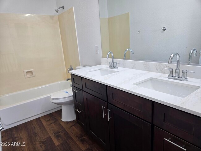 Building Photo - 4321 W Judson Dr