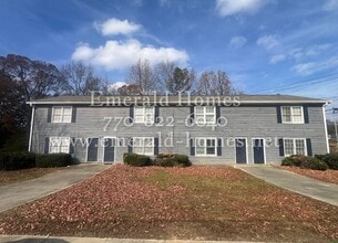 Building Photo - Available now!!! 2 Story townhome across from Briscoe Park!!