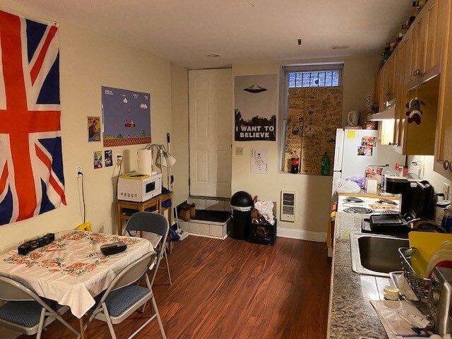 Building Photo - 38 Hemenway St