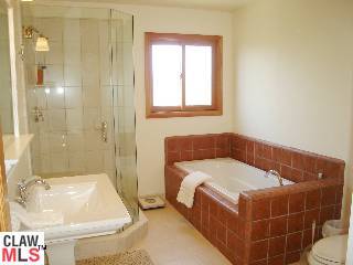 Building Photo - 7917 Westlawn Ave