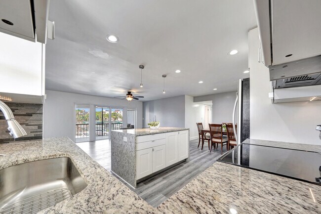 Building Photo - 516 Osprey Dr