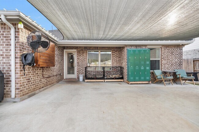 Building Photo - 8217 Boundary Waters Dr