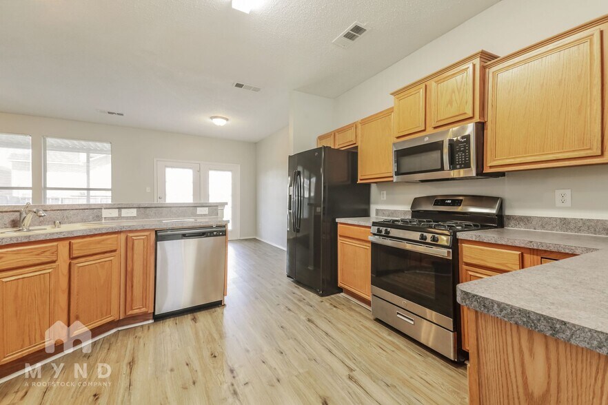 Building Photo - 135 Wembley Way