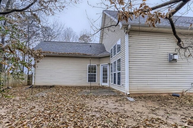 Building Photo - 2605 Gateview Ct