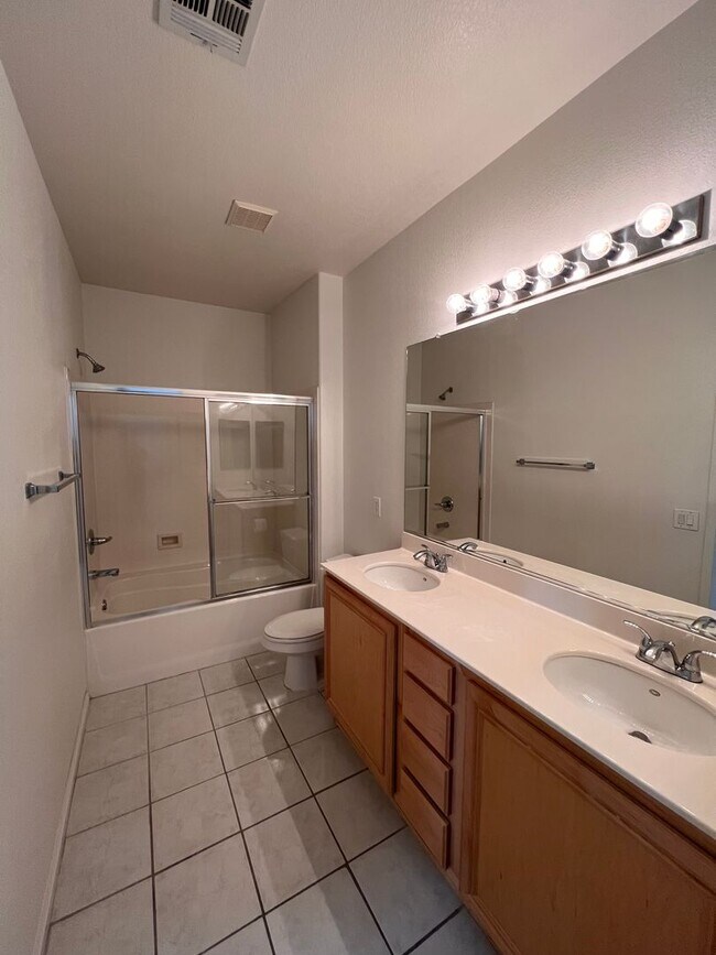 Building Photo - 6255 W Arby Ave