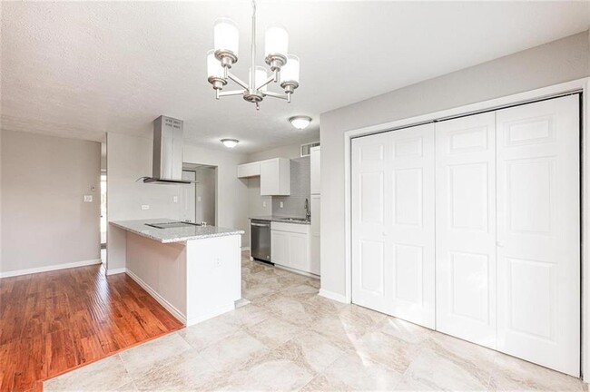 Building Photo - 330 Tara Plantation Dr