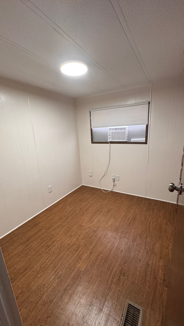 Building Photo - The Shire Mobile Home NE Palm Bay FOR RENT!