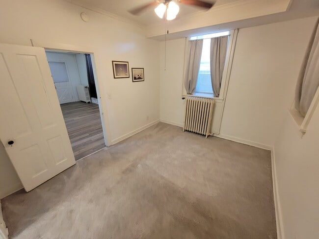 Building Photo - 1338 Main St