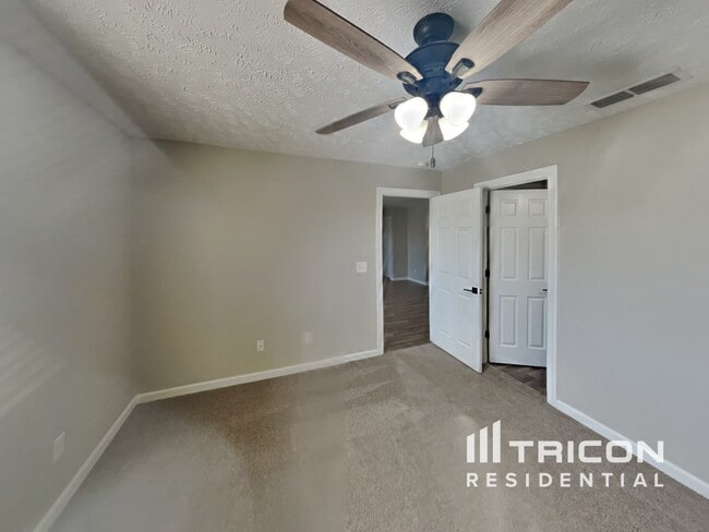 Building Photo - 1513 Destiny Dr