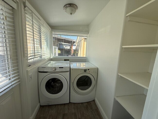 Building Photo - La Mesa Multi