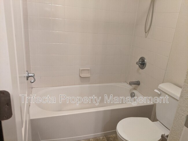 Building Photo - 5551 W 29th St