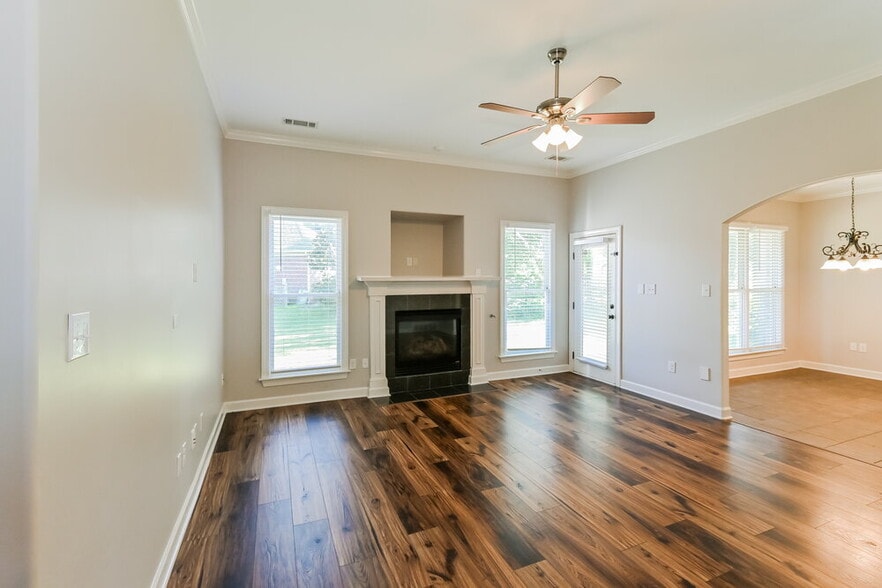 Building Photo - 7032 Apache Dr