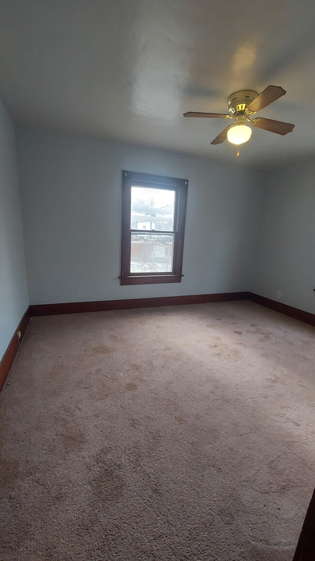 Building Photo - 1030 Bond St