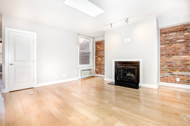 Building Photo - 1451 Harvard St NW