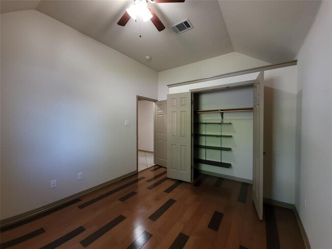 Building Photo - 10028 Lisi Anne Dr
