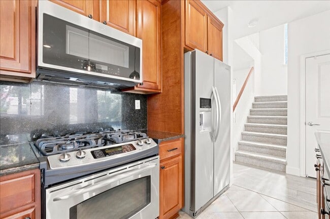 Building Photo - 3169 Parkham Dr