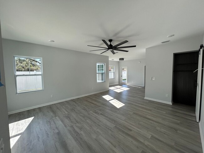 Building Photo - 2022 Trimble Rd