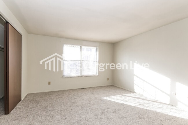 Building Photo - 8040 Mt Everest St