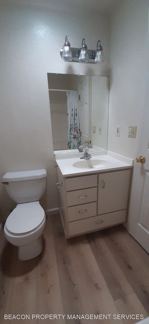 Building Photo - 2 br, 1 bath House - 918 LLOYD STREET