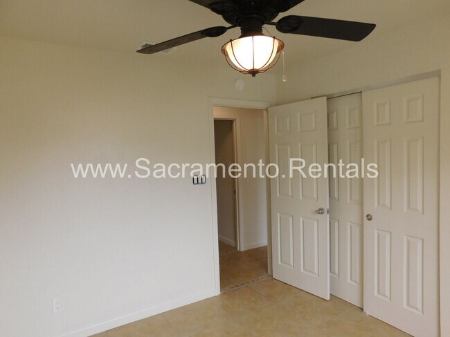 Building Photo - 101 Kennelford Cir