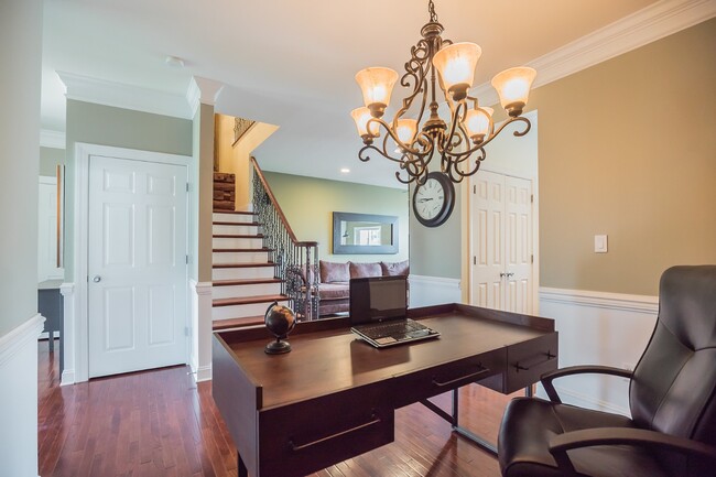 Building Photo - 216 Westbrook Dr