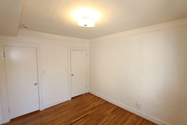 Building Photo - Charming 3BR Home Downtown | Hardwood Floors + In-Unit Washer/Dryer