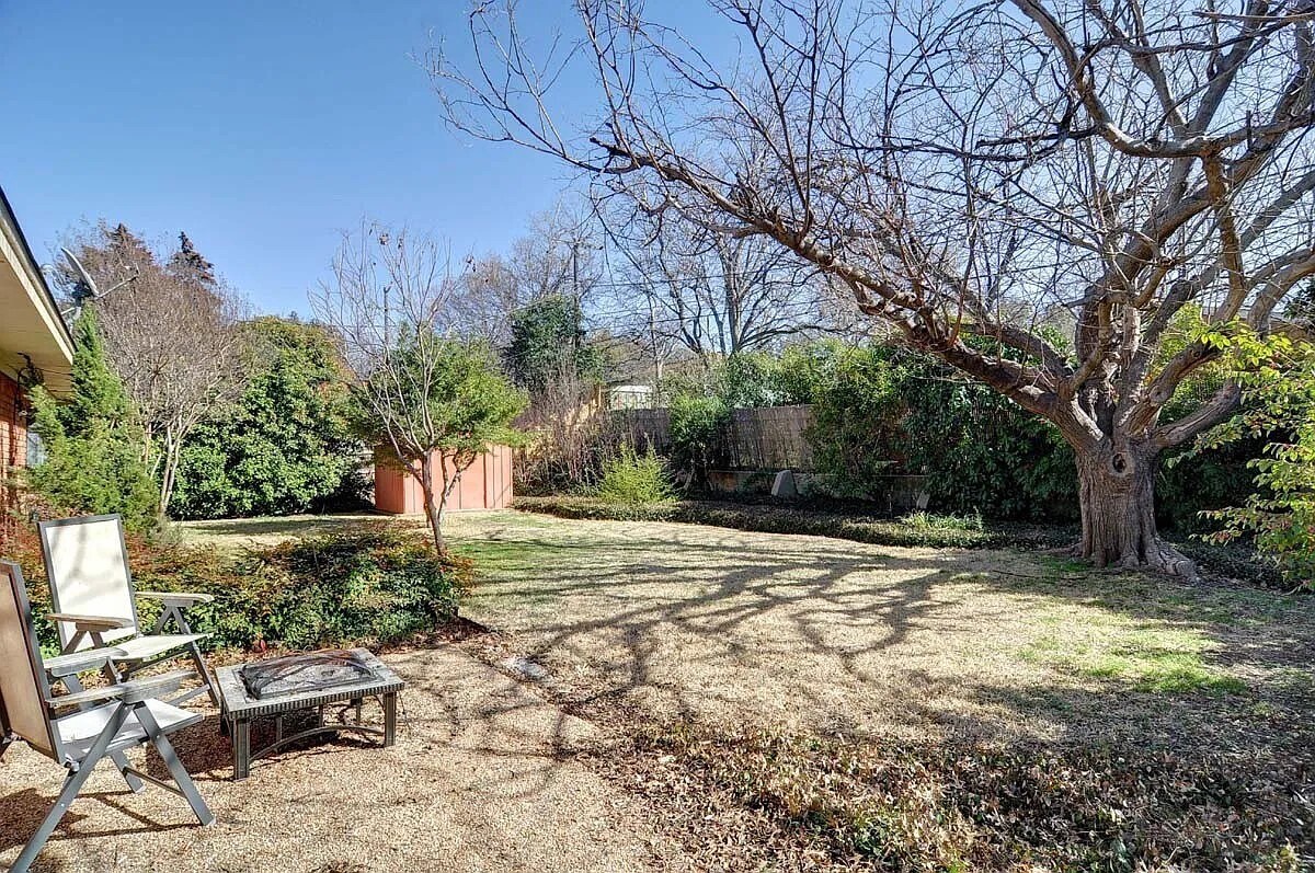 Building Photo - 3355 Bilglade Rd