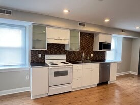 Building Photo - 3030 Butler Pike